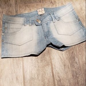 Mudd Booty Jean Shorts